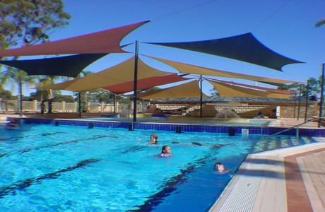 Velas de sombra piscinas Sevilla
