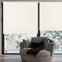 Estor opaco blackout color crema Sevilla