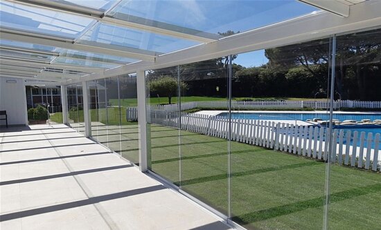 Mejor cortina de cristal en Sevilla Mejor cortina de cristal en Sevilla