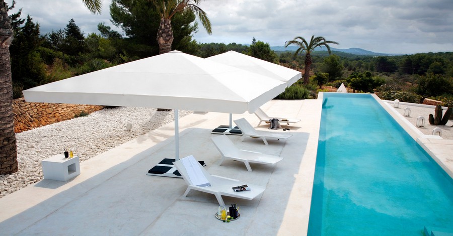 Parasol gigantes 5x5 en Sevilla. Parasol gigantes 5x5 en Sevilla.