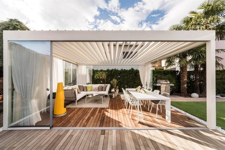 Pérgola bioclimática para terrazas y jardines